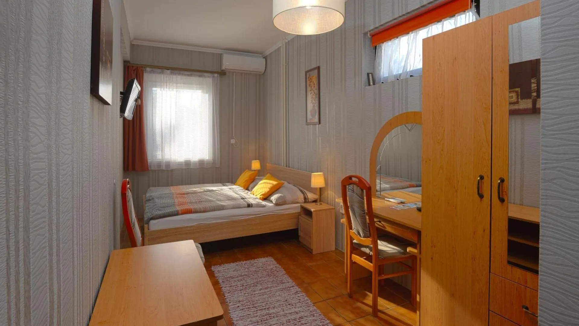 Valley Vendeghaz Eger Guest house